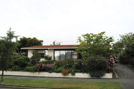Photo of property in 19 Highland Place Avonhead Christchurch City