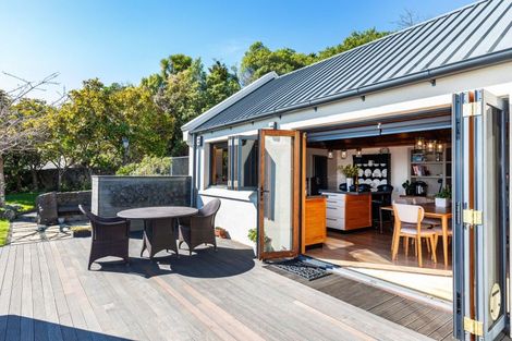 Photo of property in 170a Moncks Spur Road, Mount Pleasant, Christchurch, 8081