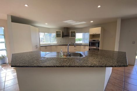 Photo of property in 18 Waru Nui Court, Orewa, 0931