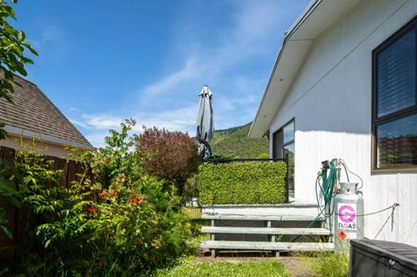 Photo of property in 247a Waikawa Road, Waikawa, Picton, 7220