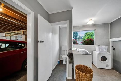 Photo of property in 17 Dives Avenue, Hawera, 4610