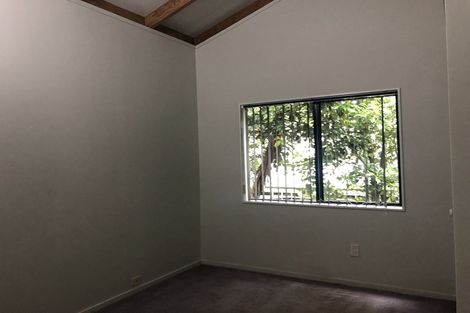 Photo of property in 949 East Coast Road, Torbay, Auckland, 0630