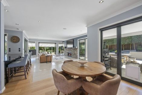 Photo of property in 12a Wainoni Heights, Greenhithe, Auckland, 0632