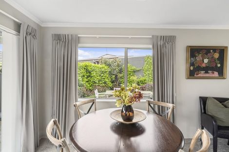 Photo of property in 3/3 Union Street, Merrilands, New Plymouth, 4312