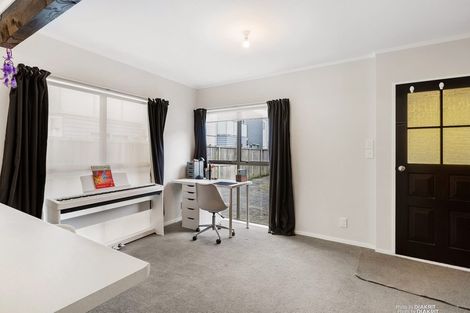 Photo of property in 5/103 Rongotai Road, Kilbirnie, Wellington, 6022