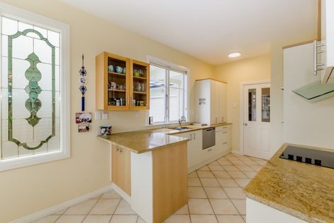 Photo of property in 30 Newry Road, Raumati Beach, Paraparaumu, 5032