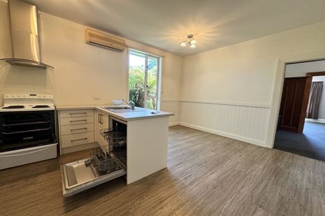 Photo of property in 6 Nortons Road, Avonhead, Christchurch, 8042