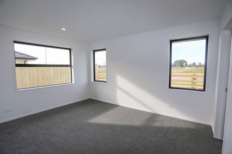 Photo of property in 8 Croydon Street, Woodend, 7610