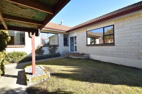 Photo of property in 47 Black Peak Road, Omarama, 9412