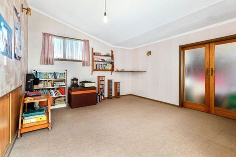 Photo of property in 6b Coates Street, Tawa, Wellington, 5028