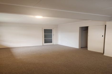 Photo of property in 2/100 Titirangi Road, New Lynn, Auckland, 0600