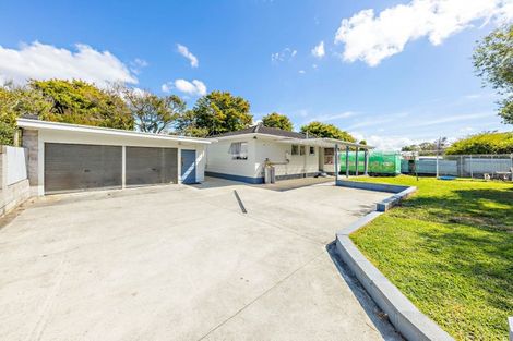Photo of property in 22 Chrisarda Place, Red Hill, Papakura, 2110