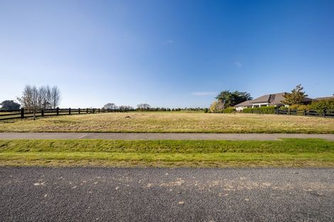 Photo of property in 22 Mapleham Drive, Pegasus, 7612