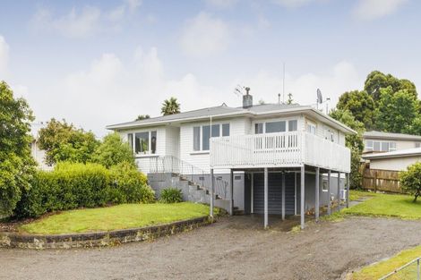 Photo of property in 8 Halcombe Road, Feilding, 4702