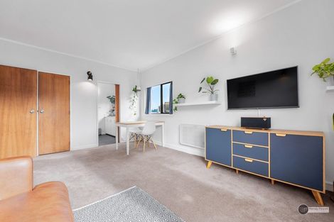 Photo of property in Hobson Court Flats, 51/70 Hobson Street, Thorndon, Wellington, 6011