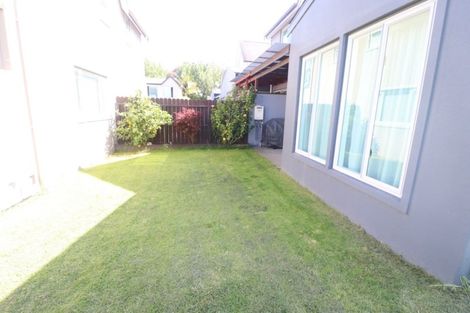 Photo of property in 7n Clearwater Cove, West Harbour, Auckland, 0618