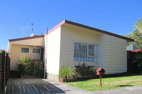 Photo of property in 9 Nalanda Crescent, Broadmeadows, Wellington, 6035