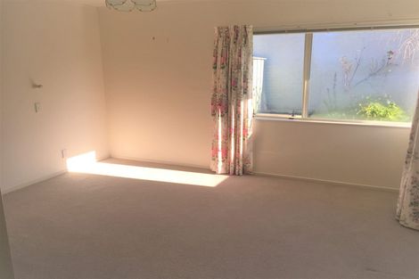 Photo of property in 52 Parata Street, Waikanae, 5036