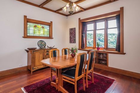 Photo of property in 43 Fairview Crescent, Kelburn, Wellington, 6012