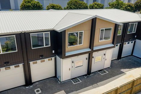 Photo of property in 2a Feasegate Street, Manurewa, Auckland, 2102