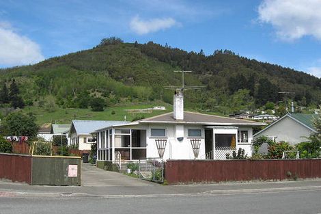 Photo of property in 48 Motueka Street, Nelson South, Nelson, 7010