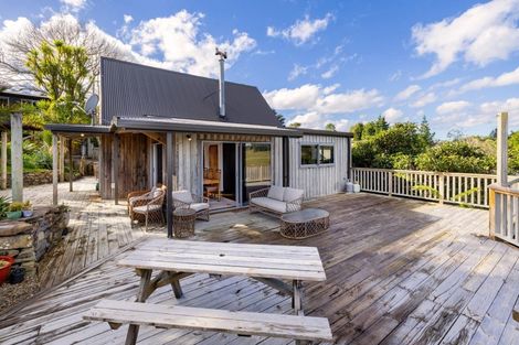 Photo of property in 37 Main Road, Raglan, 3225