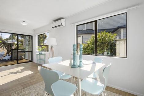 Photo of property in 1/28 Powrie Street, Glenfield, Auckland, 0629