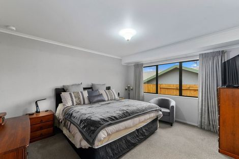 Photo of property in 4 Mccahon Drive, Pukehangi, Rotorua, 3015