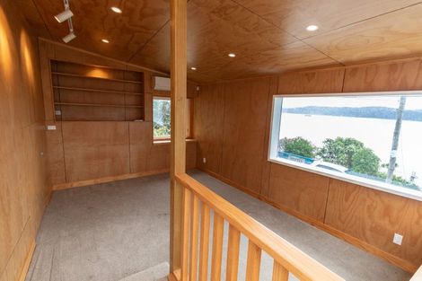 Photo of property in 71 Seatoun Heights Road, Seatoun, Wellington, 6022