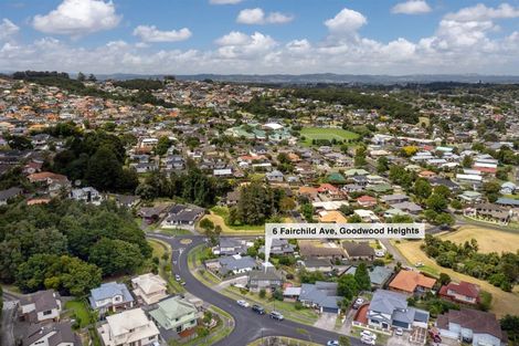 Photo of property in 6 Fairchild Avenue, Goodwood Heights, Auckland, 2105