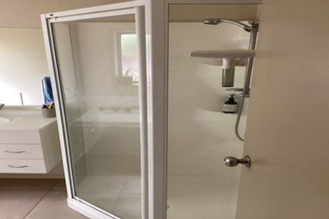 Photo of property in 17 Watkins Road, Cambridge, 3434