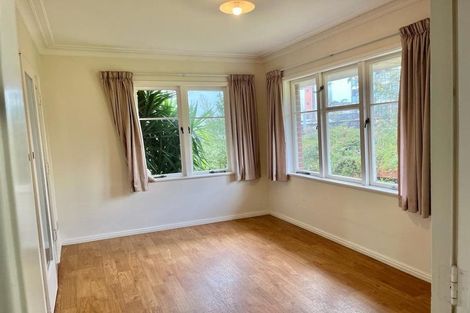 Photo of property in 4 Islington Avenue, New Lynn, Auckland, 0600