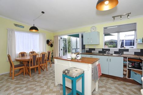 Photo of property in 141 Seabury Avenue, Foxton Beach, Foxton, 4815