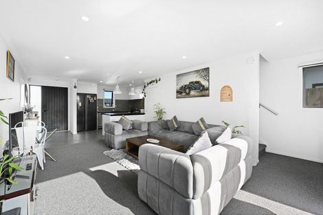 Photo of property in 49 Te Tiireke Drive, Glenview, Hamilton, 3206