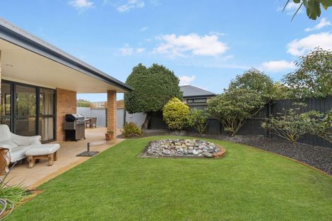 Photo of property in 6 Mclean Place, Woodend, 7610