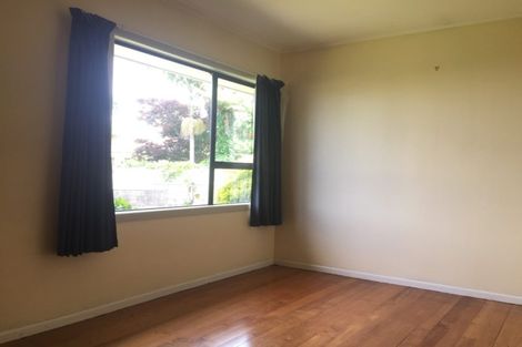 Photo of property in 9 Ward Crescent, Te Atatu Peninsula, Auckland, 0610