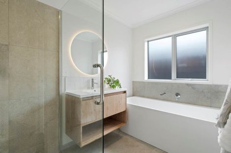 Photo of property in 9 Paihere Street, Huapai, Kumeu, 0810