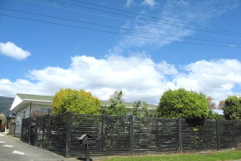 Photo of property in 2/10 Chisnall Street, Stoke, Nelson, 7011