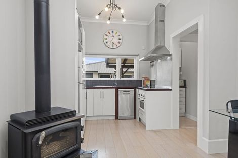 Photo of property in 16 Aorangi Street, Feilding, 4702