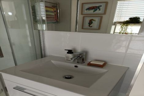 Photo of property in 8/93 Vauxhall Road, Devonport, Auckland, 0624