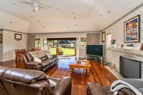 Photo of property in 44 Pearson Road, Whitford, Howick, 2571