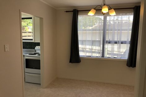 Photo of property in 2 Glucina Place, Glen Eden, Auckland, 0602