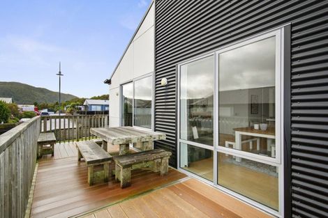 Photo of property in 11 Otonga Heights, Maungaraki, Lower Hutt, 5010