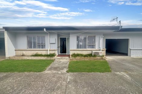 Photo of property in 2/404 Gloucester Street, Taradale, Napier, 4112