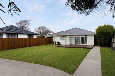 Photo of property in 187 Bowhill Road, New Brighton, Christchurch, 8083