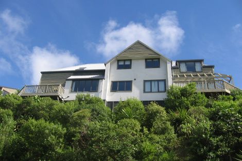 Photo of property in 5 Cavalry Close, Crofton Downs, Wellington, 6035