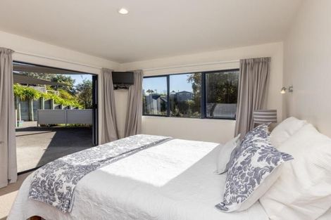 Photo of property in 6 Busby Place, Havelock North, 4130