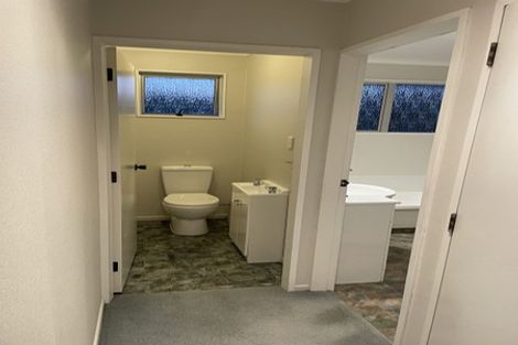 Photo of property in 1 Cyril Way, Paparangi, Wellington, 6037