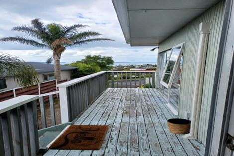 Photo of property in 2/7 Chilton Place, Howick, Auckland, 2014