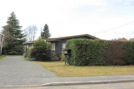 Photo of property in 10 Mckerrow Street, Te Anau, 9600